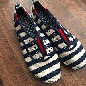 Gianni Bini slip ons